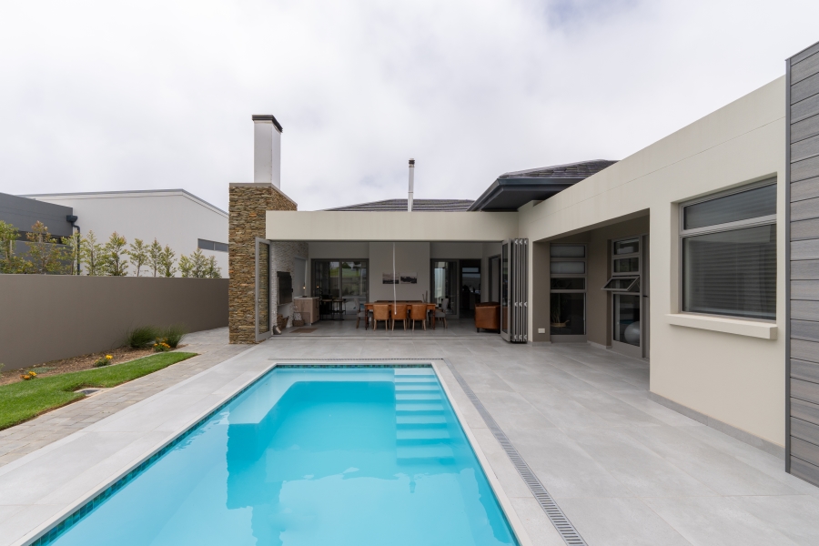 4 Bedroom Property for Sale in Oubaai Western Cape